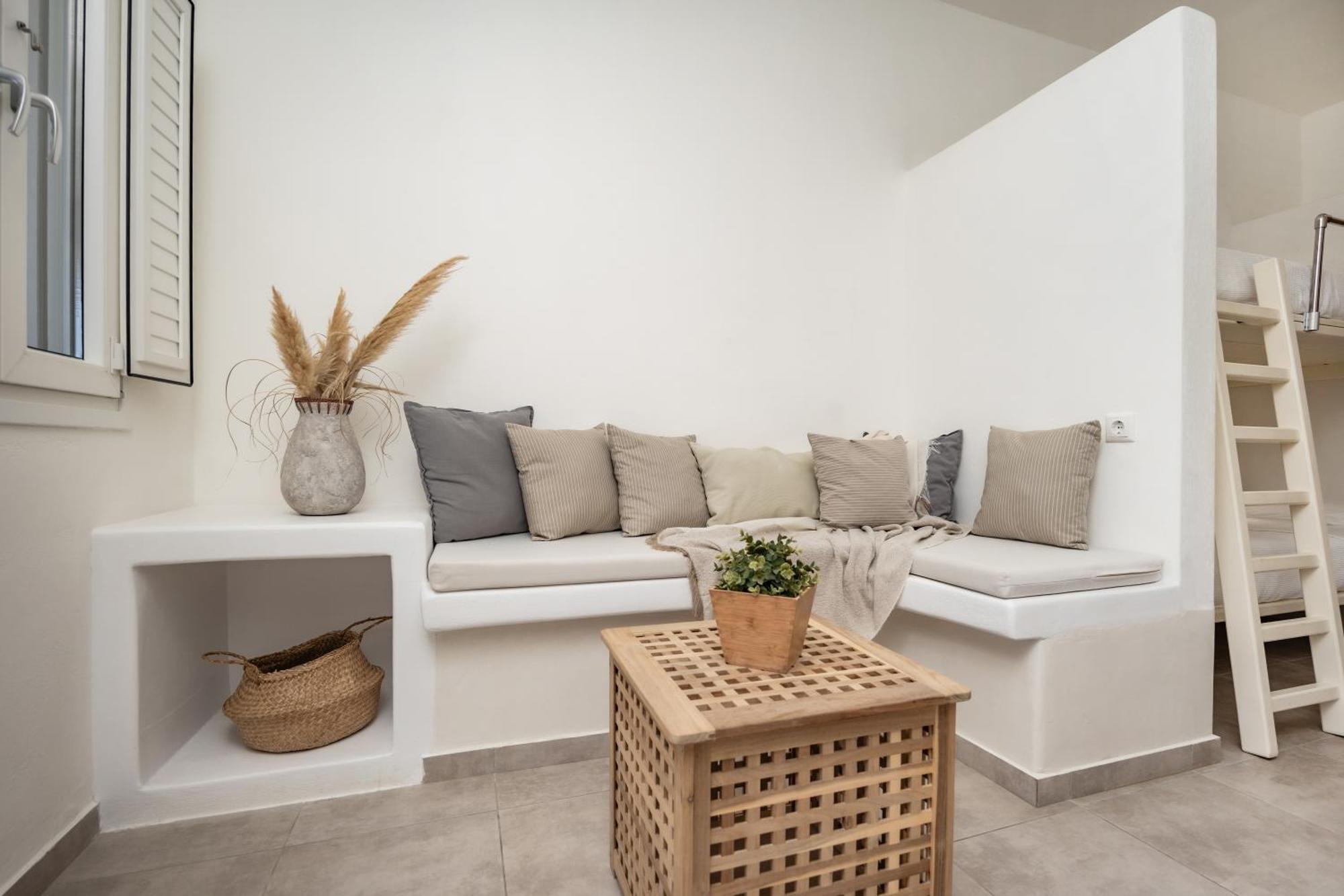 Thea Suites Naxos アギオス・プロコピオス エクステリア 写真