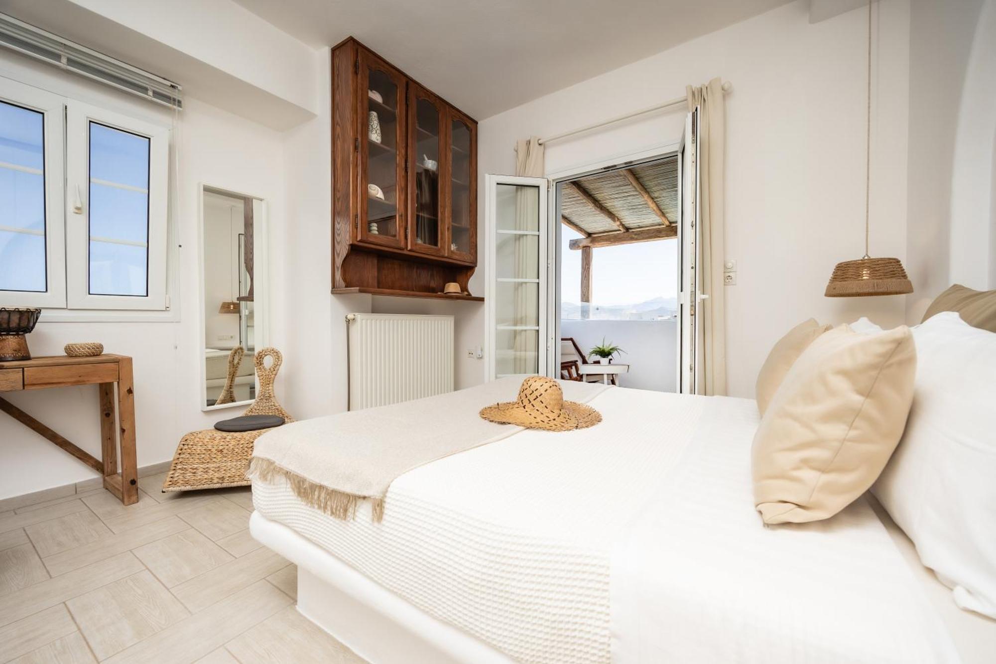Thea Suites Naxos アギオス・プロコピオス エクステリア 写真