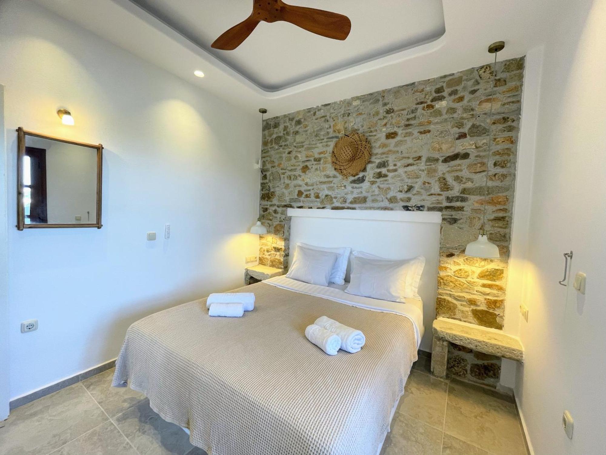 Thea Suites Naxos アギオス・プロコピオス エクステリア 写真